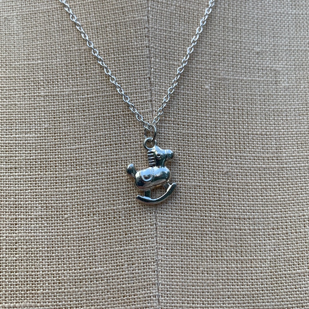 NWT Sterling Silver Plated Chain & Rocking Horse Alloy Metal Charm Necklace - Picture 15 of 16
